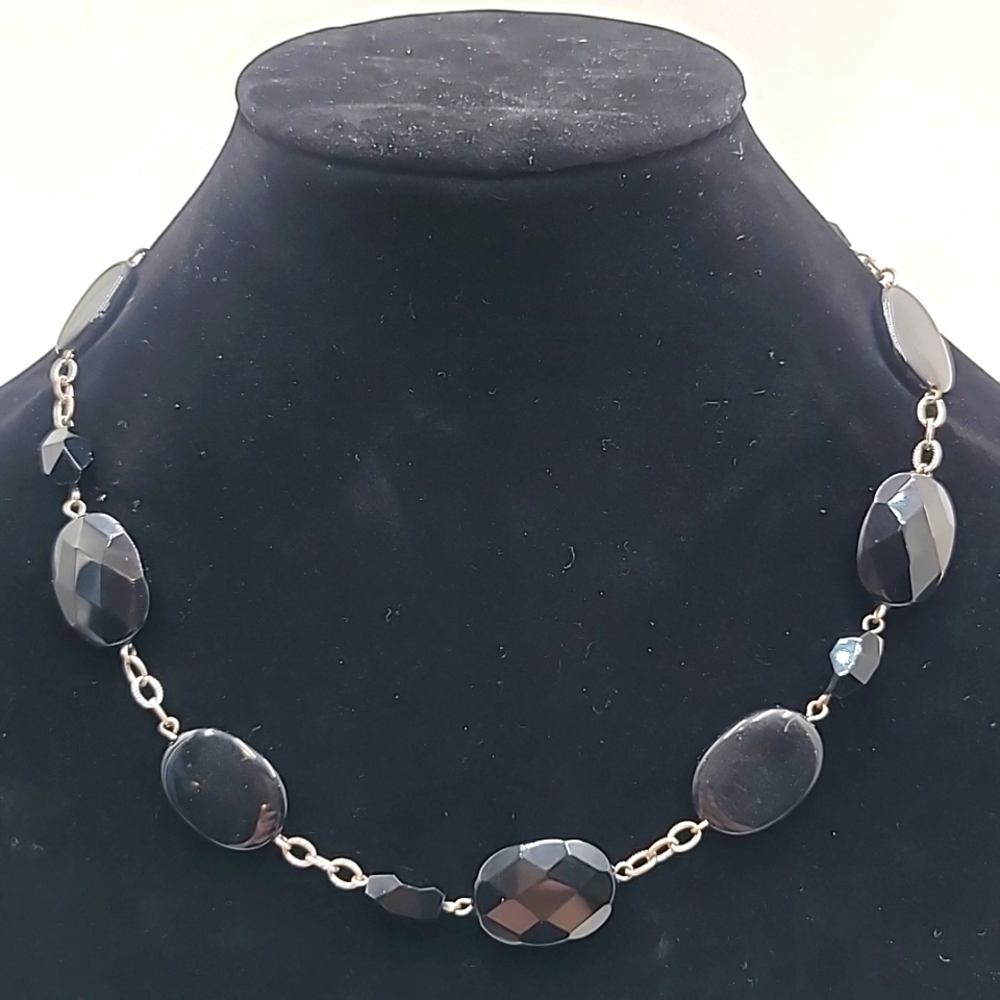JET GLASS Victorian beaded necklace faceted